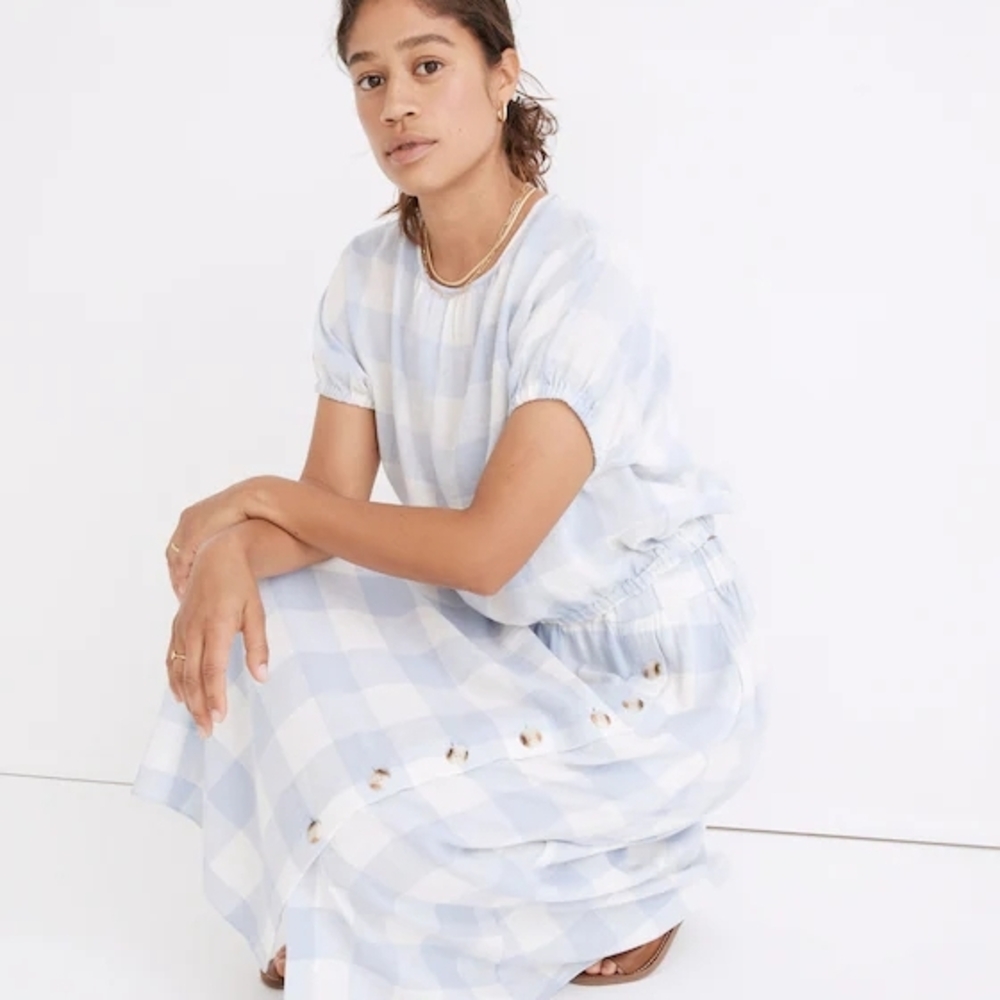 Madewell | Linen-Blend Side-Button Midi Skirt in Gingham Check - Picture 4 of 9